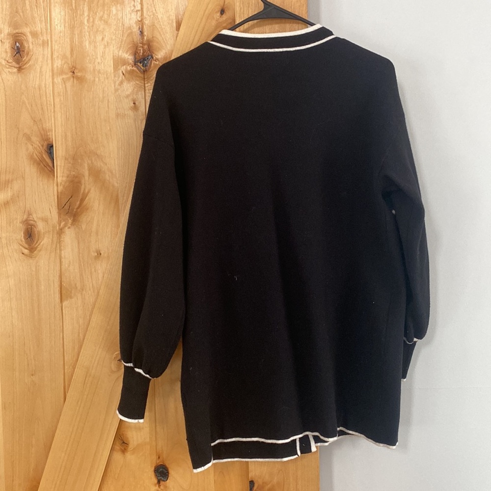 Cardigan - Picture 4 of 4